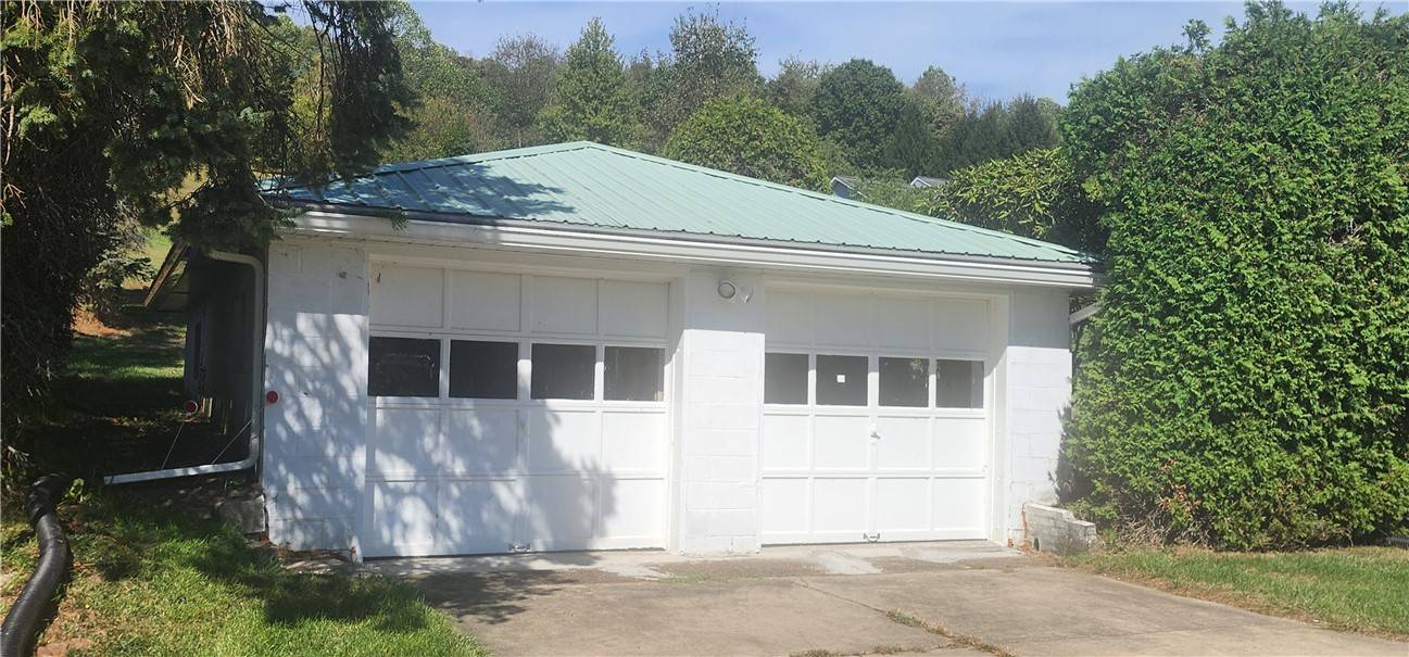 White Twp, PA 15701,110 Lammert Rd