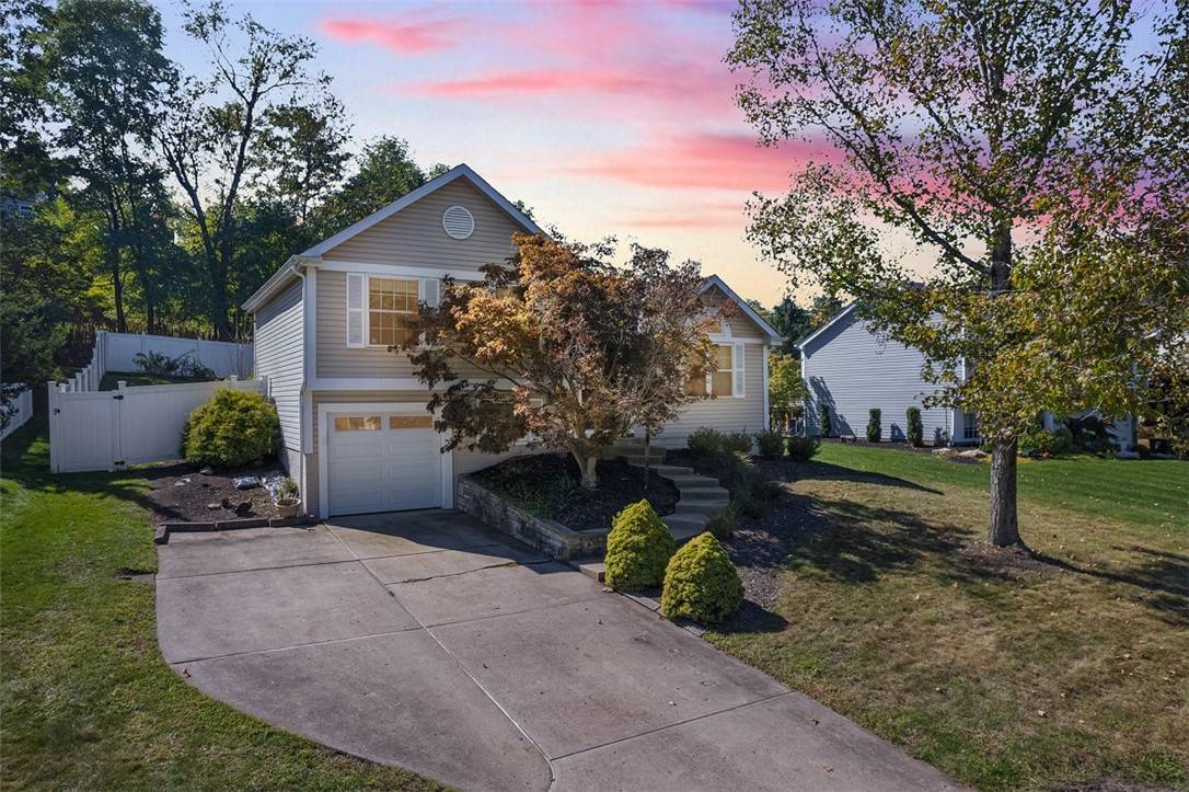 Bethel Park, PA 15102,768 Greenhaven Dr