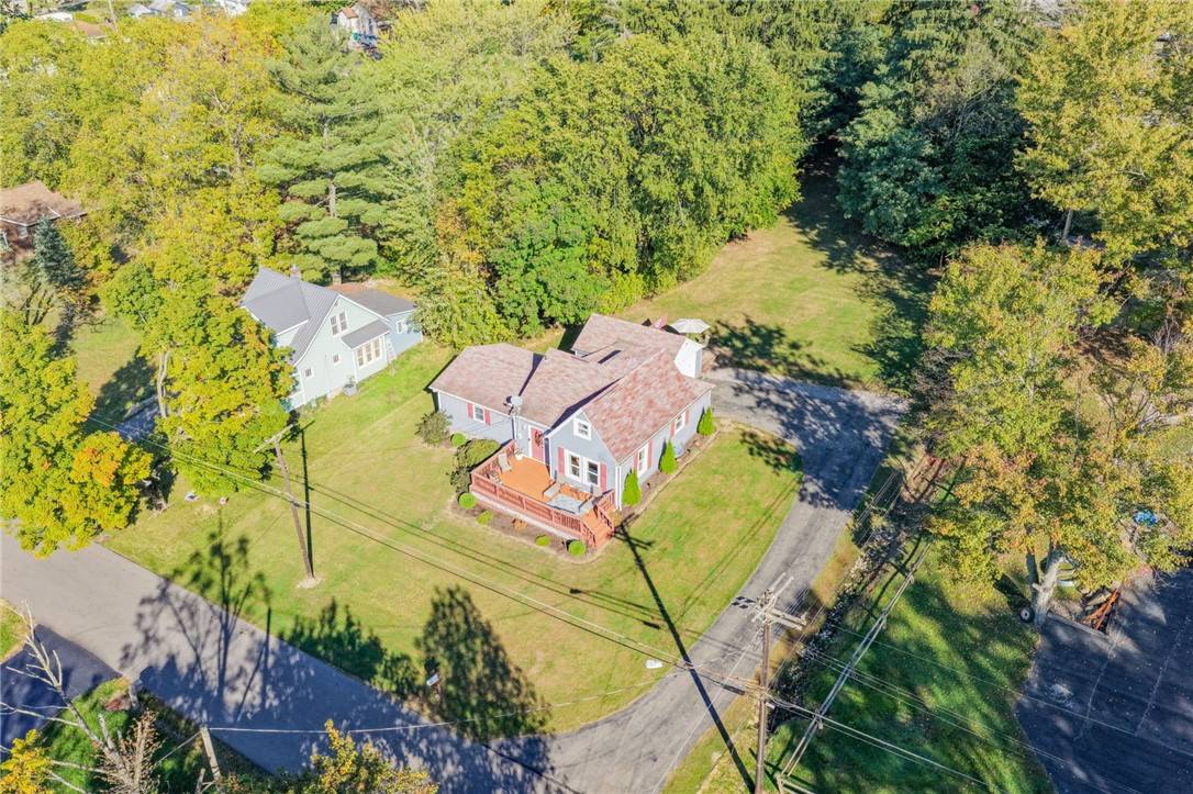 Neshannock Twp, PA 16105,411 Lawnview Ave