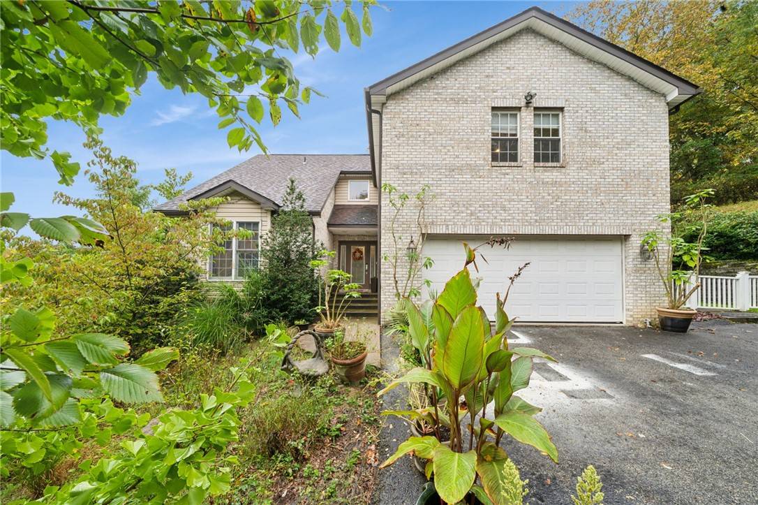 North Huntingdon, PA 15642,1201 Robbins Station Rd