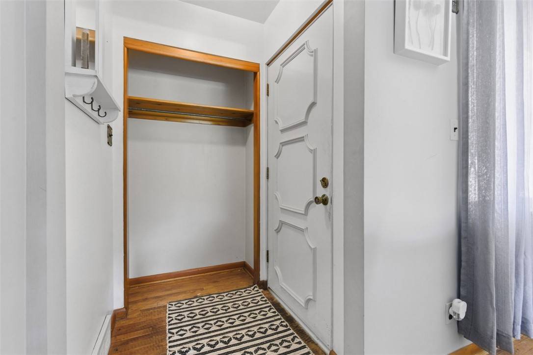 Aliquippa, PA 15001,2354 Ritchie St