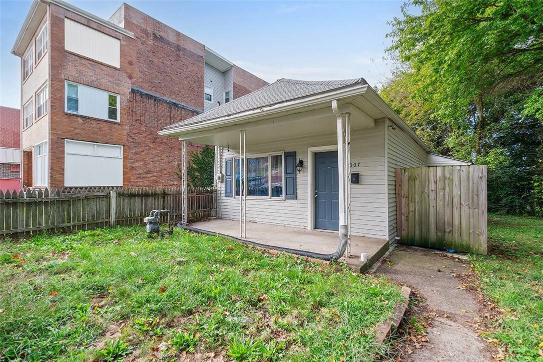 Ambridge, PA 15003,607 Olive Ln