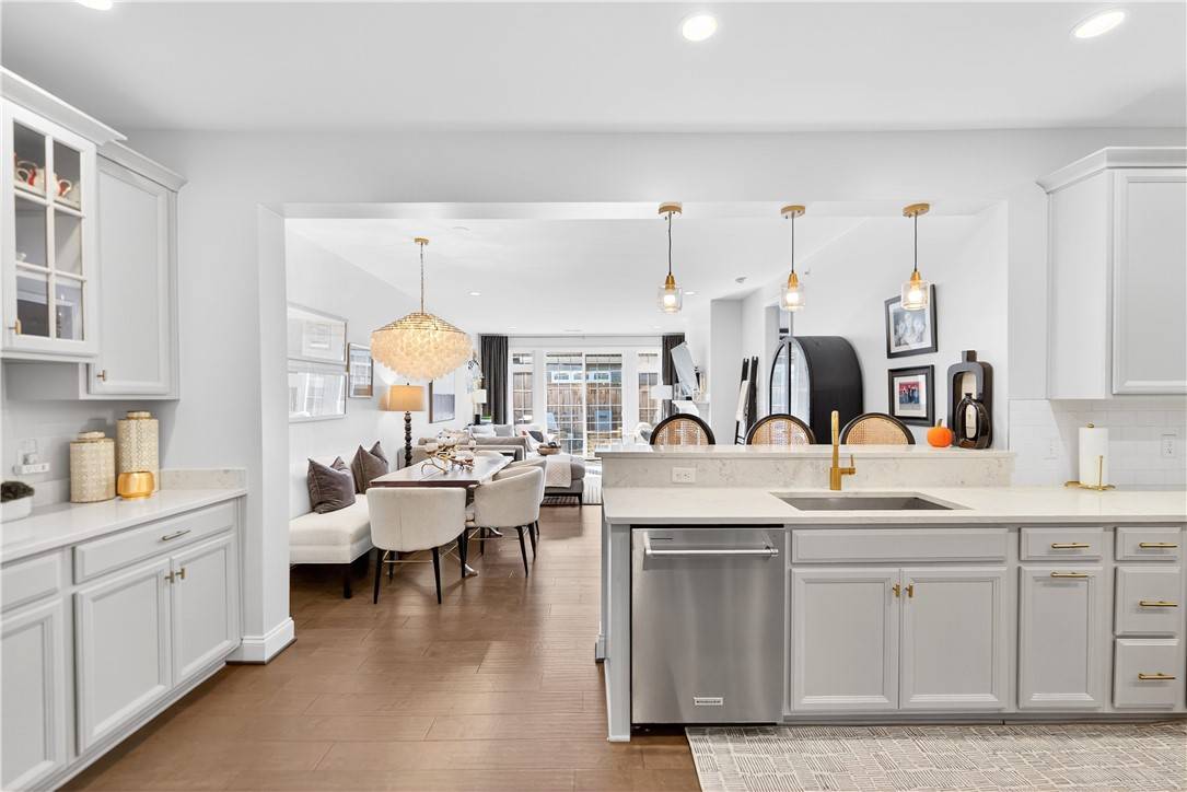 Cranberry Twp, PA 16066,421 Roebling Ct