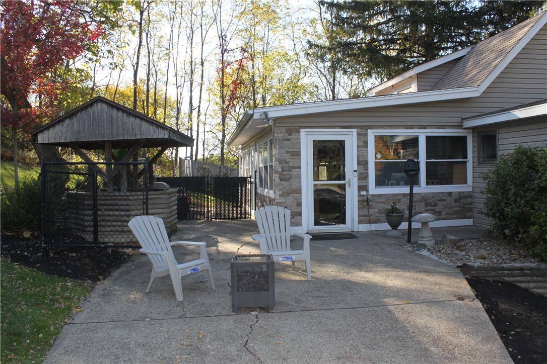 Bethel Park, PA 15102,5551 CLAYTONIA DRIVE