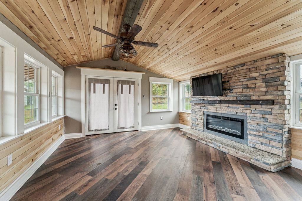 North Fayette, PA 15057,8232 Steubenville Pike