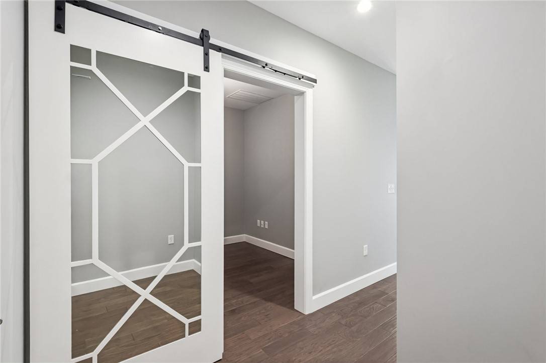 Downtown Pgh, PA 15222,350 Oliver Ave #1107