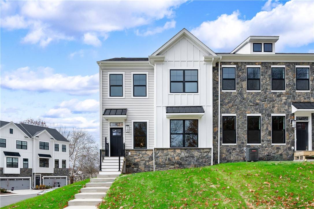 Peters Twp, PA 15367,Unit 13 Quail Run Road