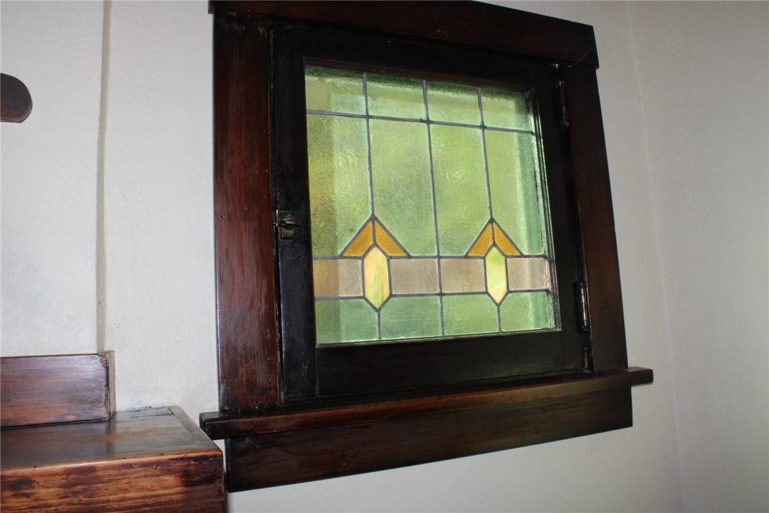 Munhall, PA 15120,4020 Davis Ave