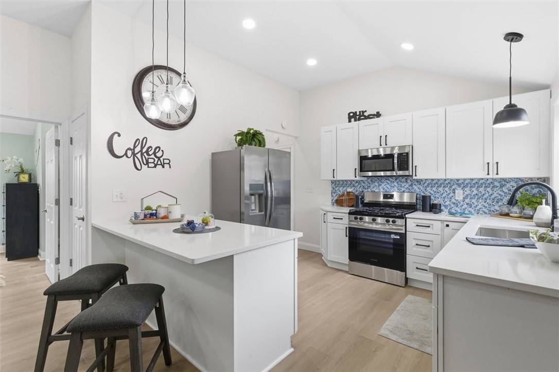 Bethel Park, PA 15102,5716 Smith Dr