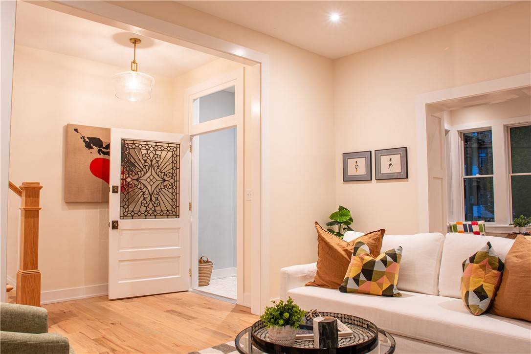 Friendship Park, PA 15224,212 S Mathilda St