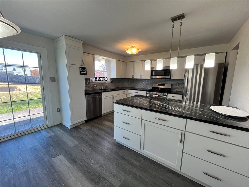 North Huntingdon, PA 15642,2279 Lancelot Drive