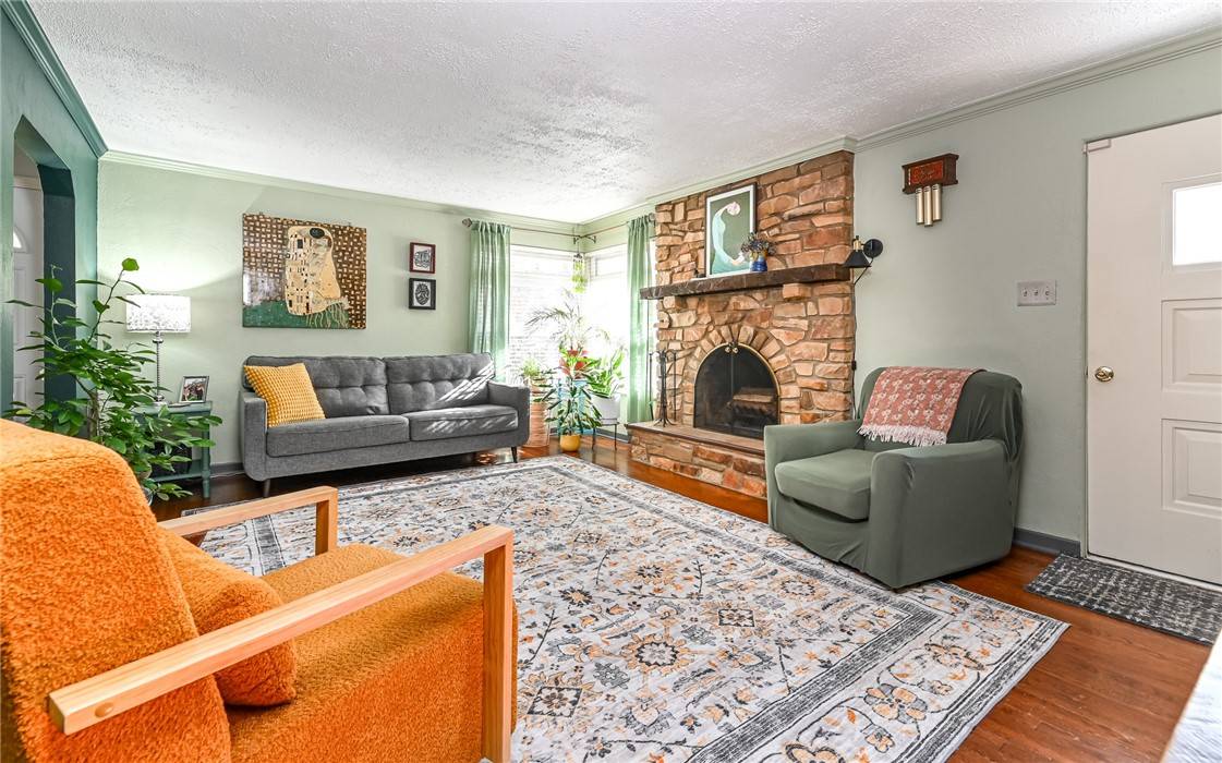 Ross Twp, PA 15237,160 Siebert Rd