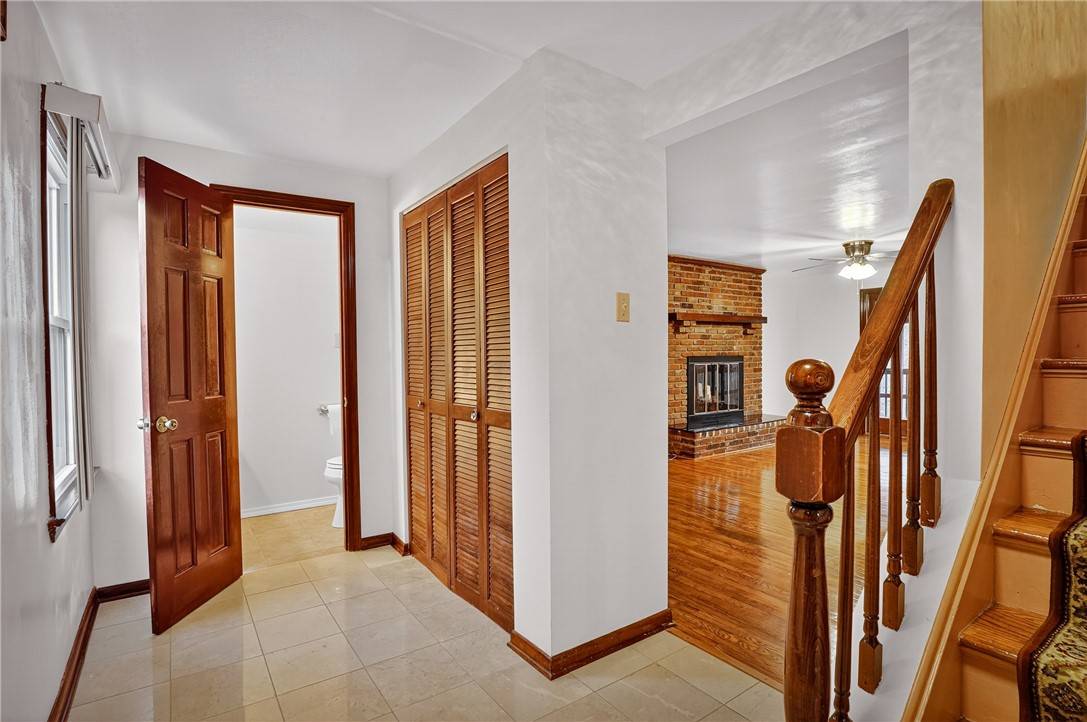 Mccandless, PA 15237,9326 Timber Trl