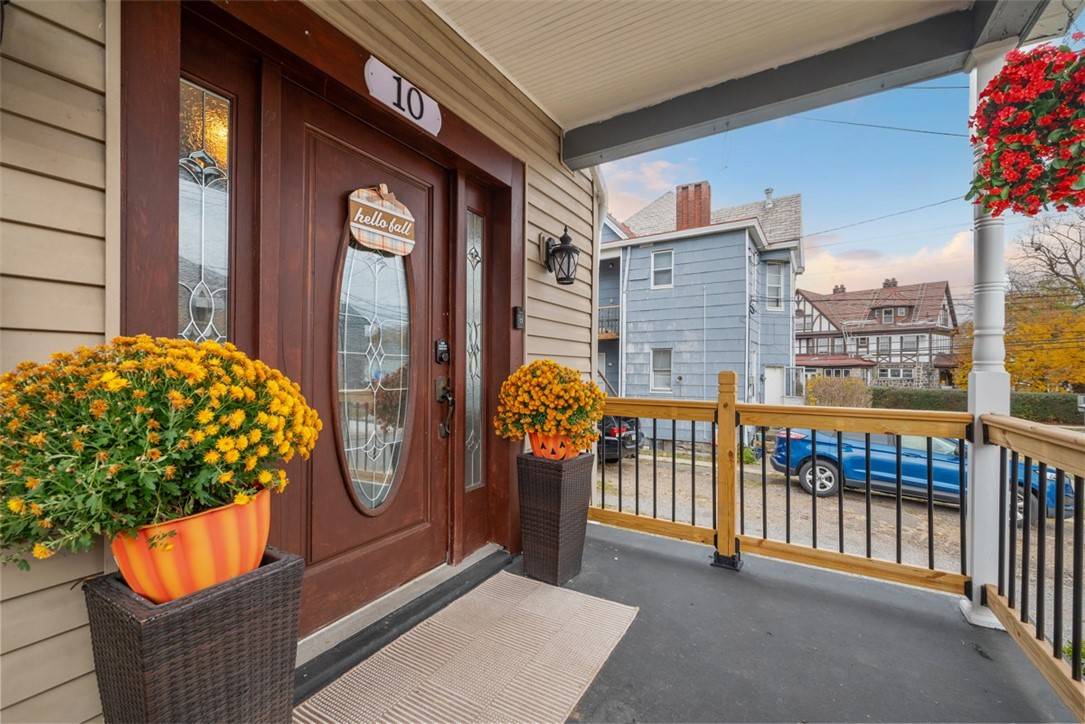 Crafton, PA 15205,10 Hawthorne Ave