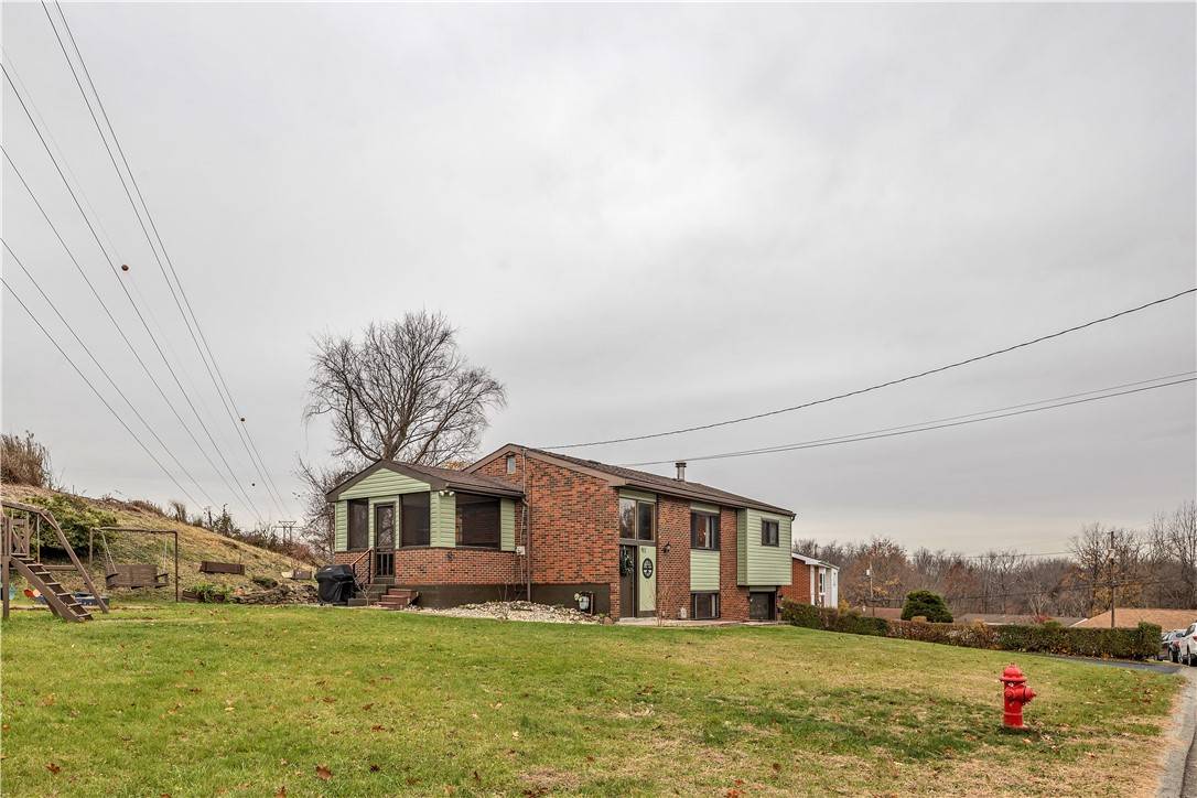 North Huntingdon, PA 15642,911 QUAKER DR.