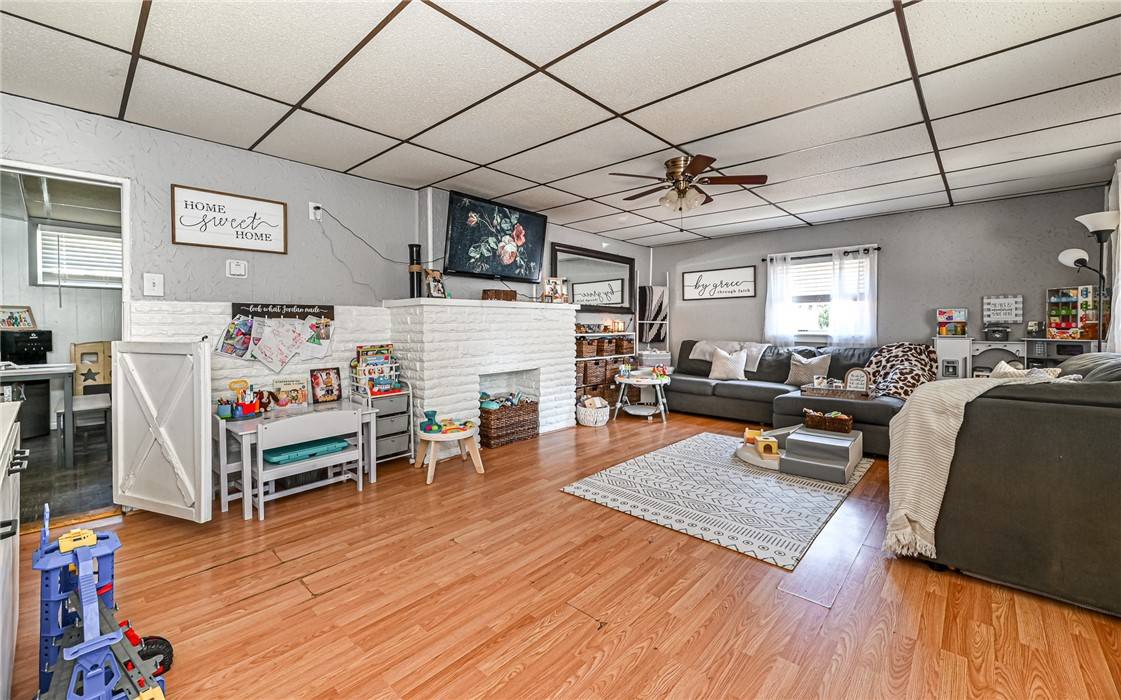 Spring Hill, PA 15212,2201 Harbor