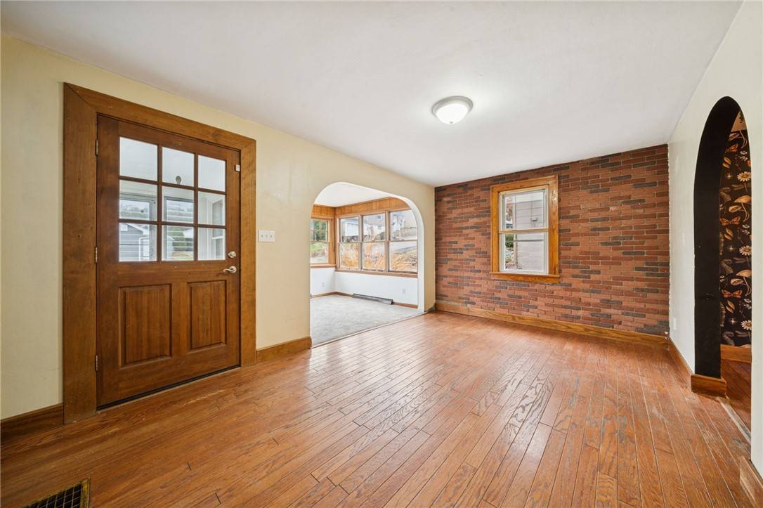 Washington Twp, PA 15613,128 Lily St