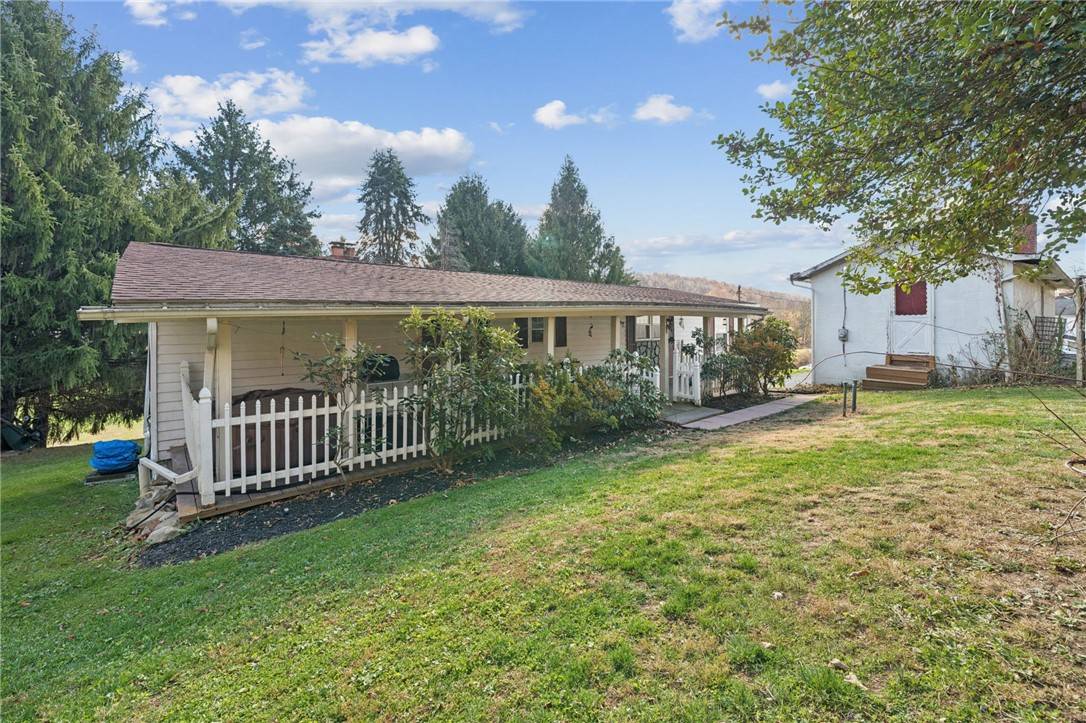 Smith, PA 15019,18 Little Run Ln