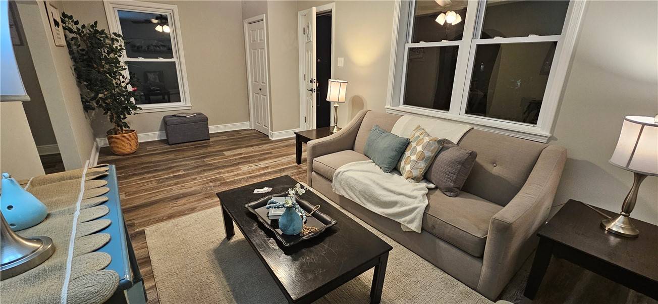 Economy, PA 15143,102 Donald Ave