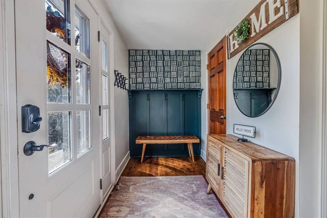 Pleasant Hills, PA 15236,362 Toura Dr