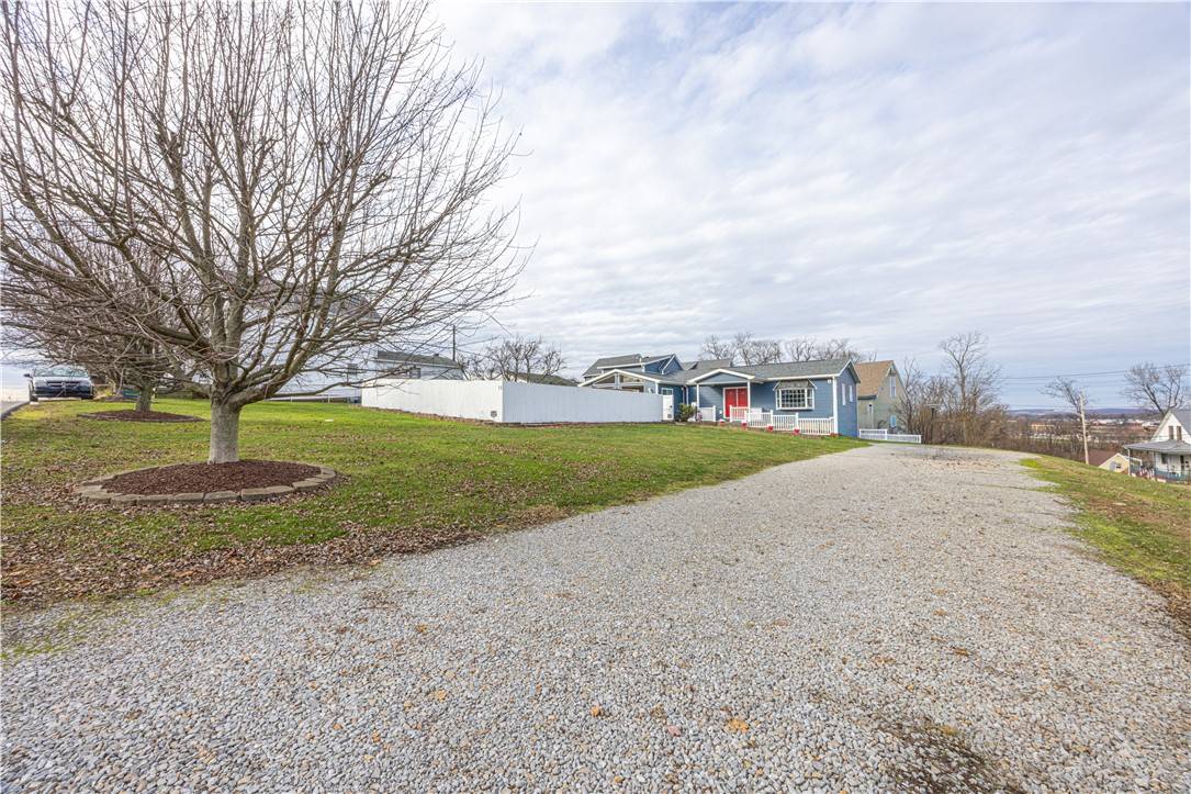 Uniontown, PA 15401,13 Trader St