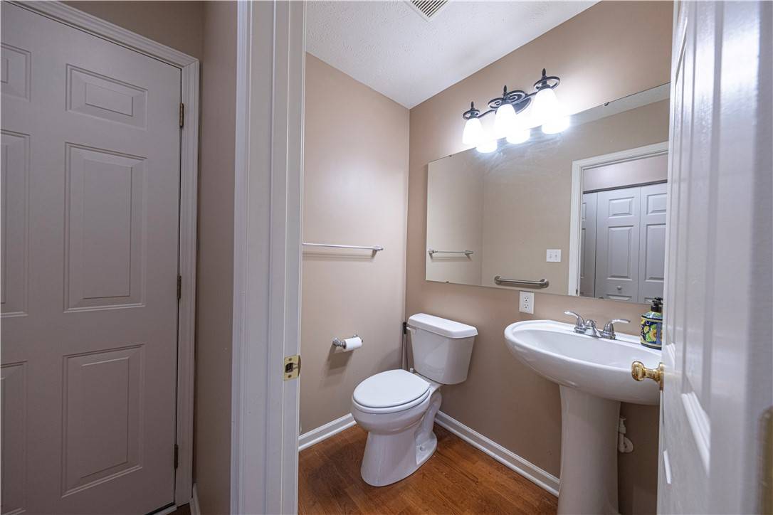 Cranberry Twp, PA 16066,8010 Maureen Dr