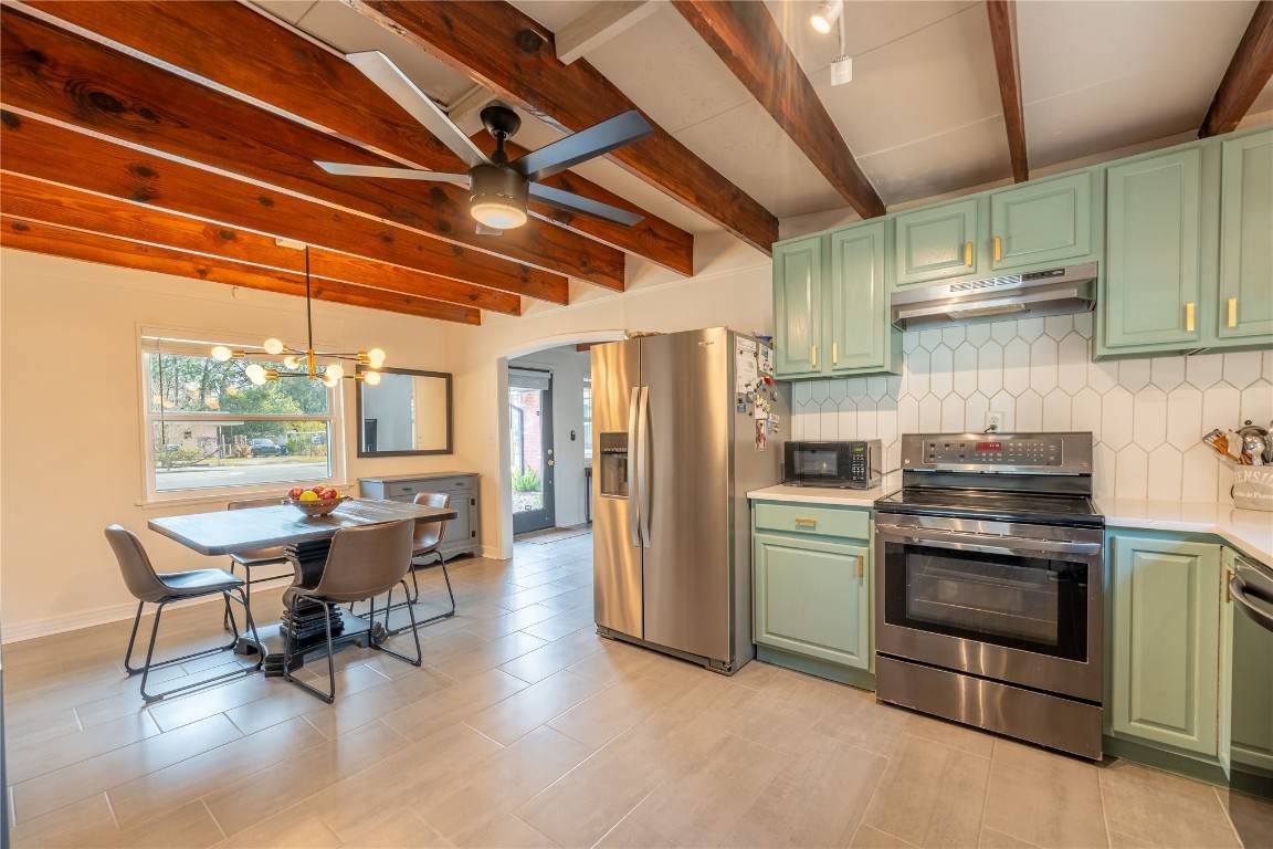 Fernandina Beach, FL 32034,723 S 14TH ST
