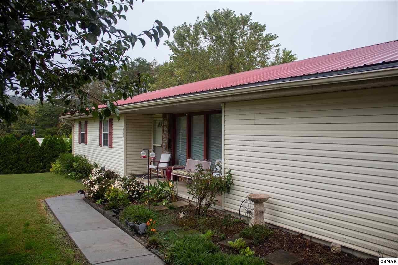 Sevierville, TN 37862,2260 Green Acres CIR