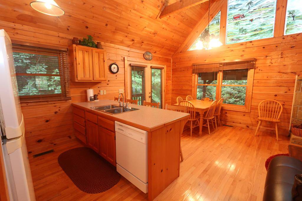 Pigeon Forge, TN 37863,523 Cole DR