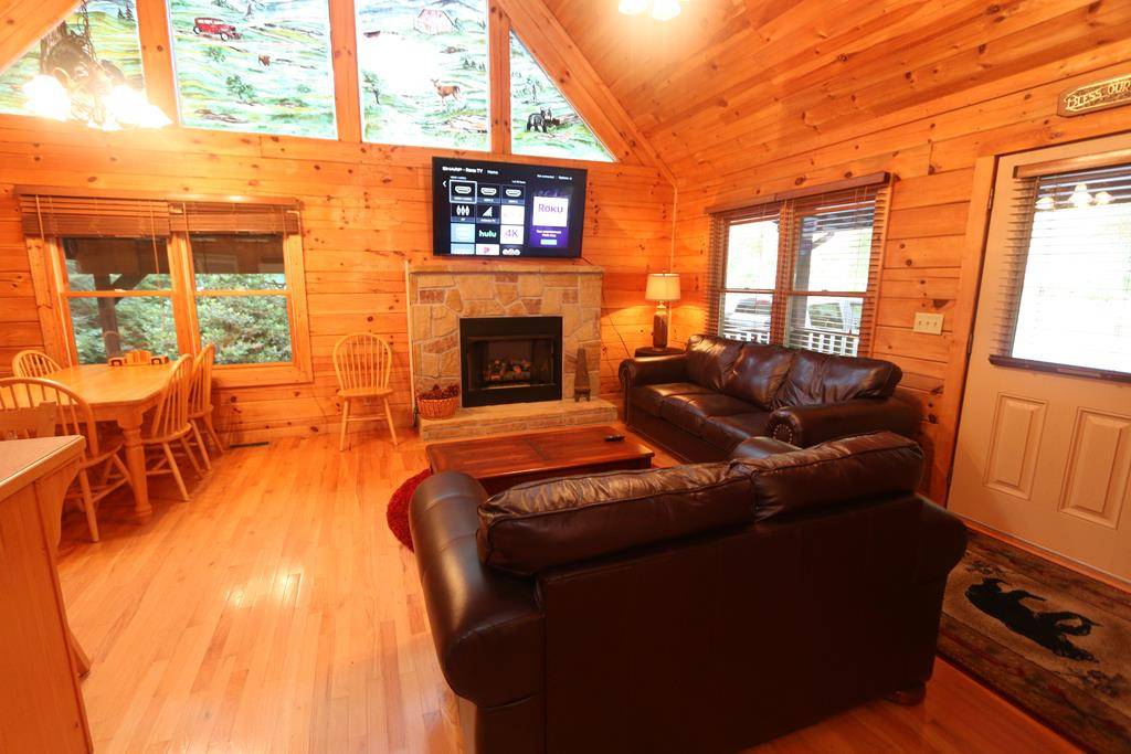Pigeon Forge, TN 37863,523 Cole DR