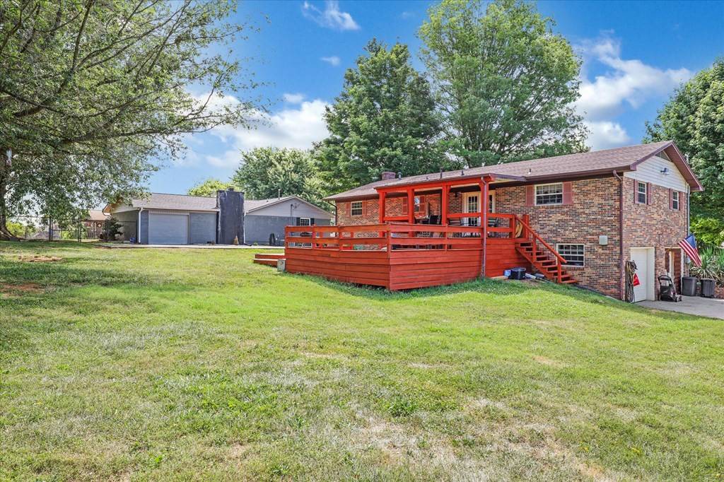 Talbott, TN 37877,920 Crestview DR