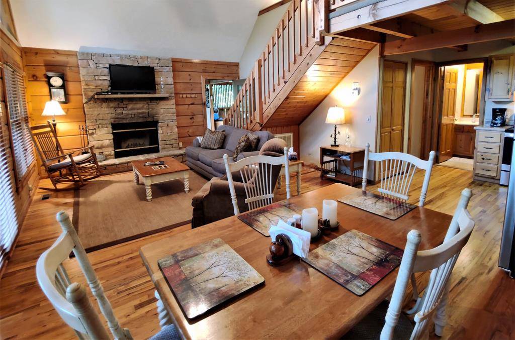 Sevierville, TN 37876,3607 COUNTRY PINES WAY