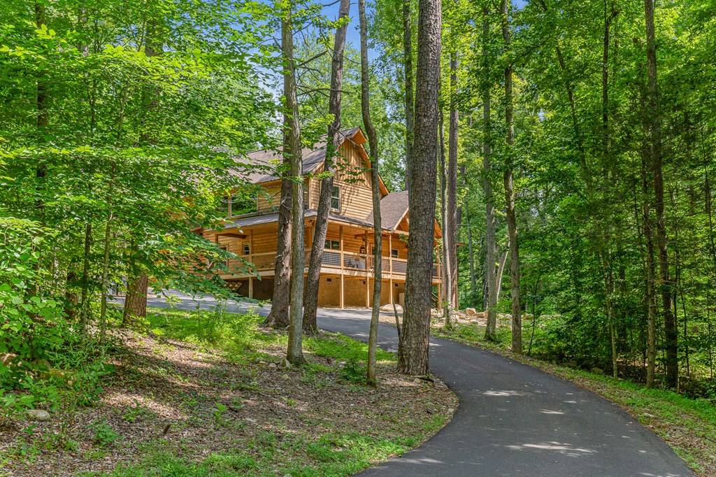 Sevierville, TN 37862,2112 Cub CIR