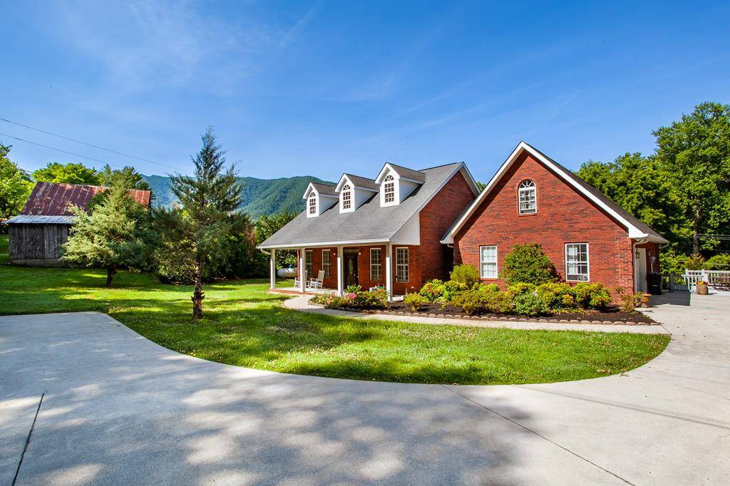 Townsend, TN 87862,610 Dry Valley RD