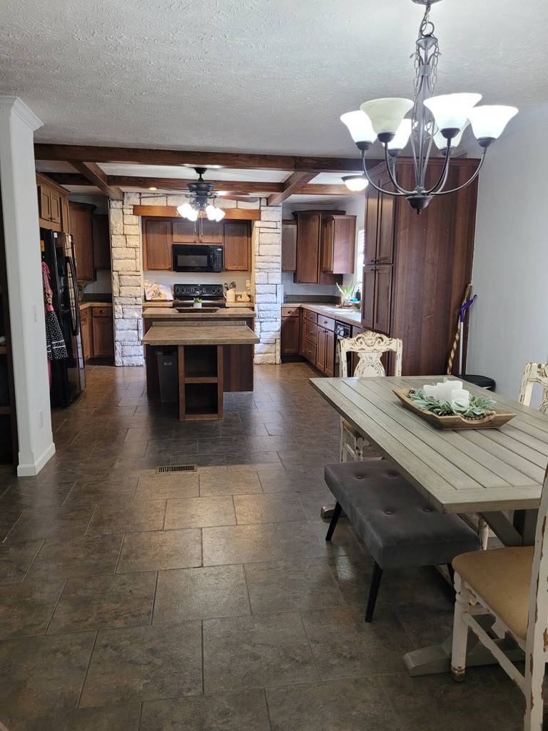 Sevierville, TN 37876,1754 Shady Grove RD
