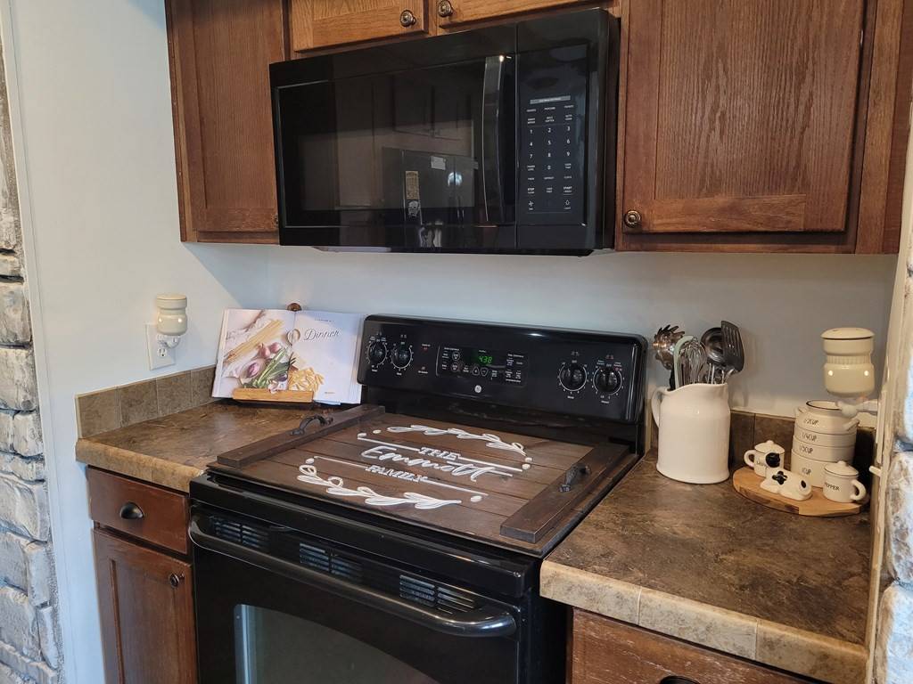 Sevierville, TN 37876,1754 Shady Grove RD