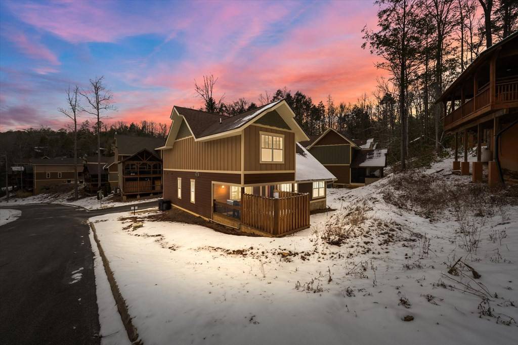 Gatlinburg, TN 37738,1104 Anastasia WAY
