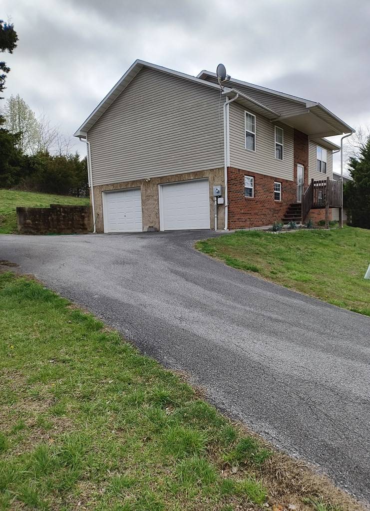 Sevierville, TN 37876,2218 Sand CT