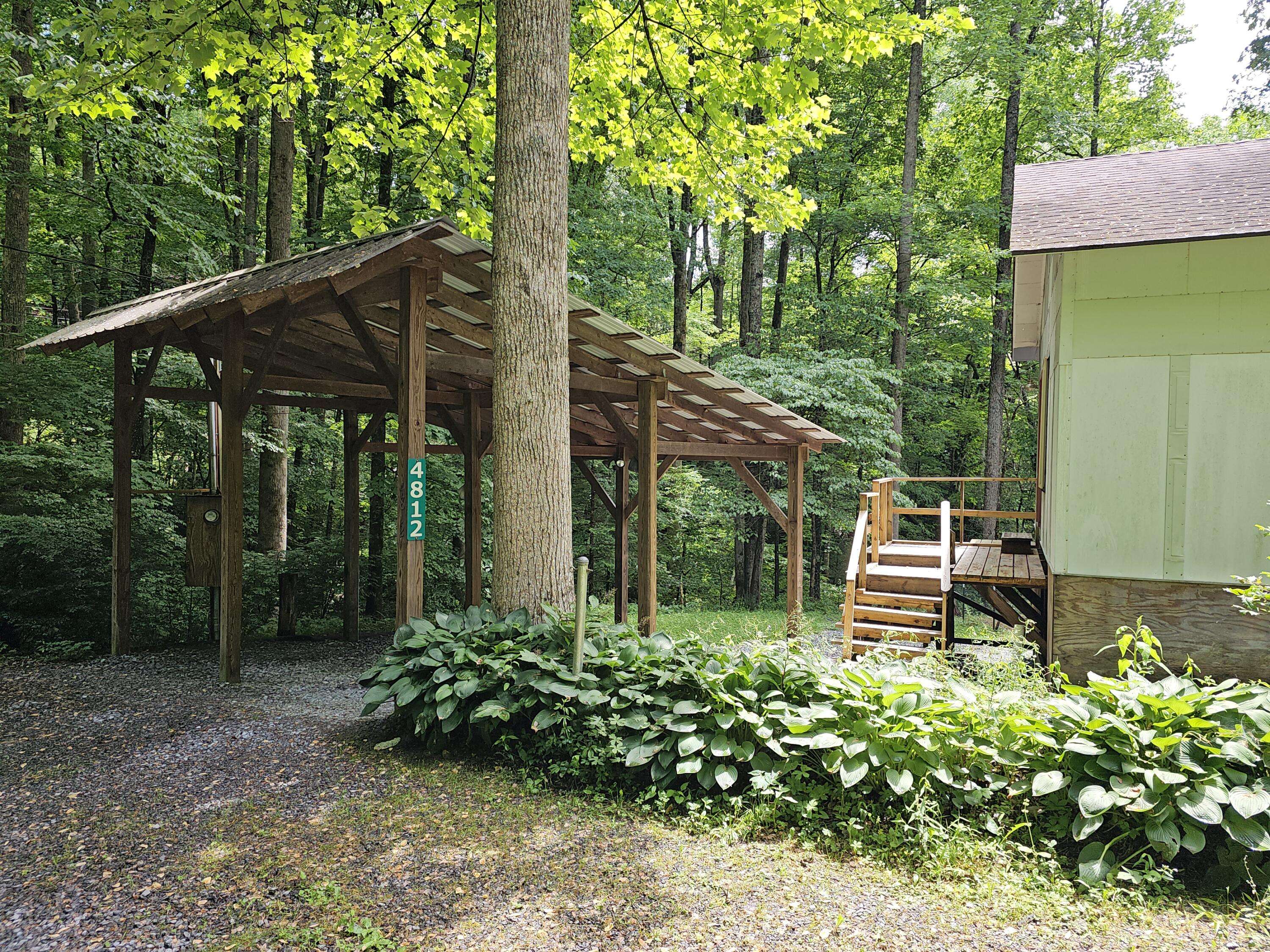 Gatlinburg, TN 37738,4812 Latta WAY