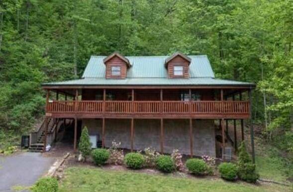 Sevierville, TN 37876,2615 Black Bear LN