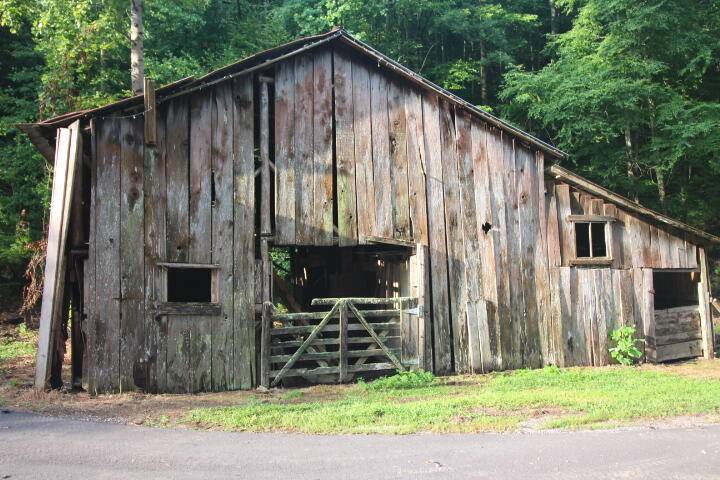 Townsend, TN 37882,1970 Carrs Creek RD