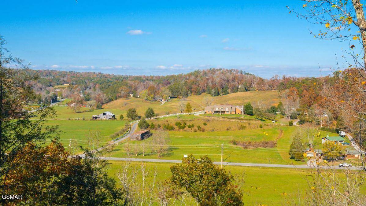 Sevierville, TN 37862,1912 Creek Overlook WAY