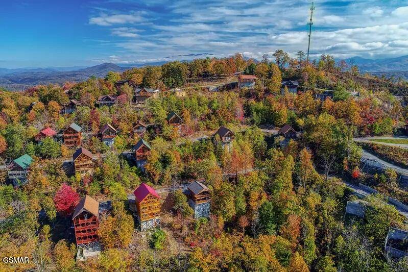 Sevierville, TN 37876,2131 Paradise View WAY