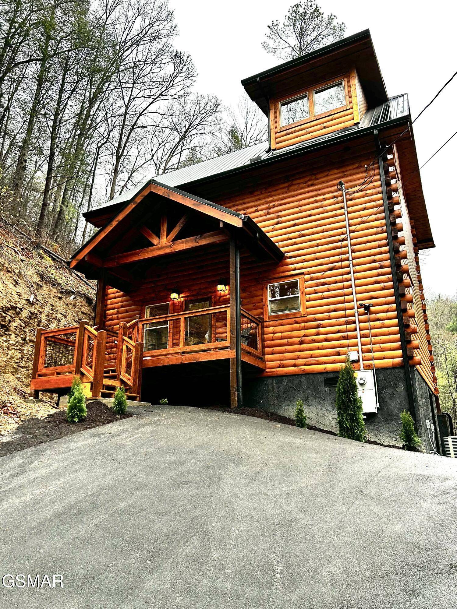 Sevierville, TN 37862,2382 Headrick Lead