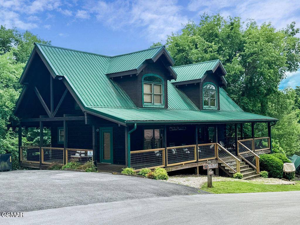 Pigeon Forge, TN 37863,3007 Oak Tree Way