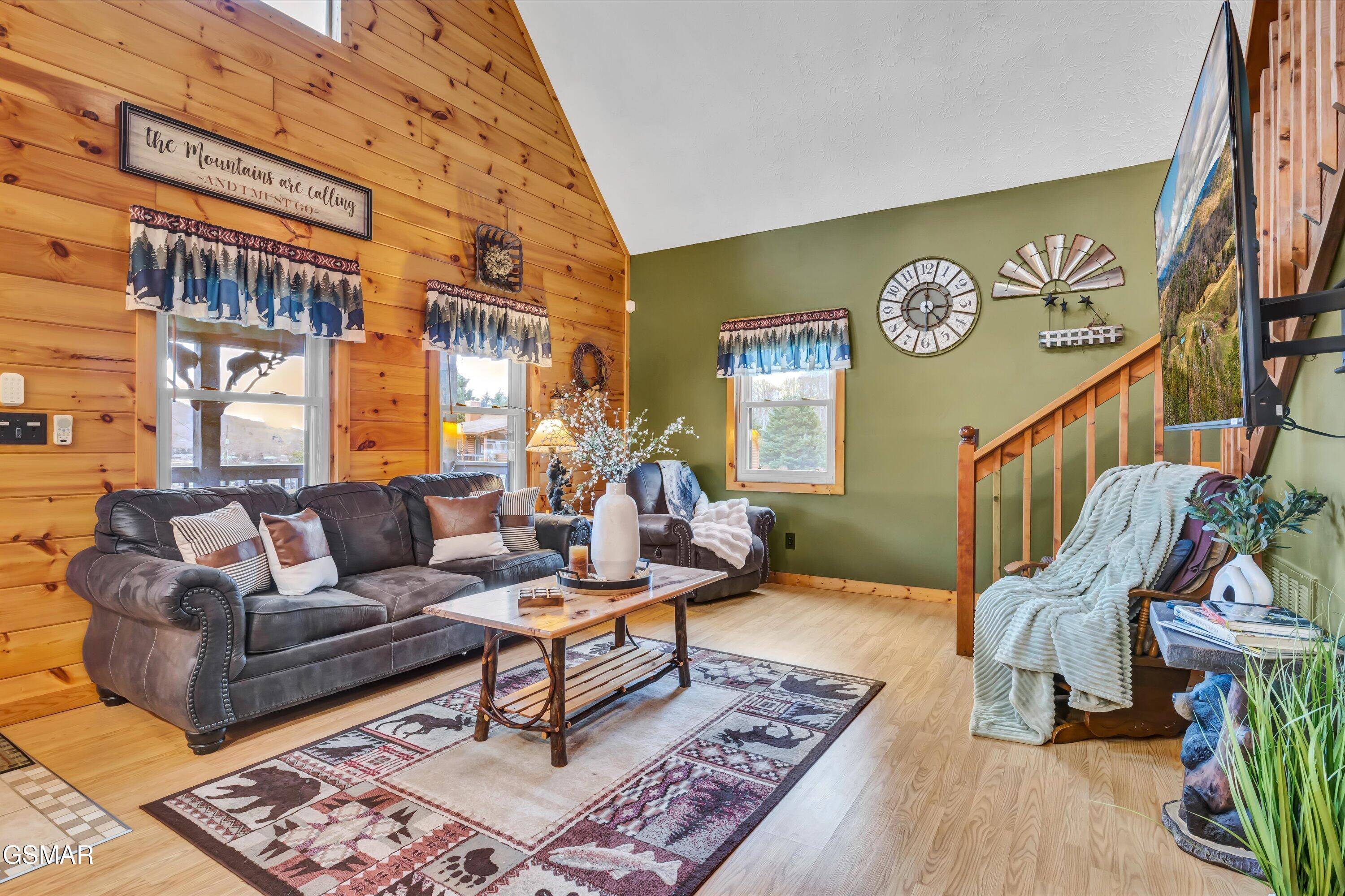 Sevierville, TN 37862,3501 Ginseng Way
