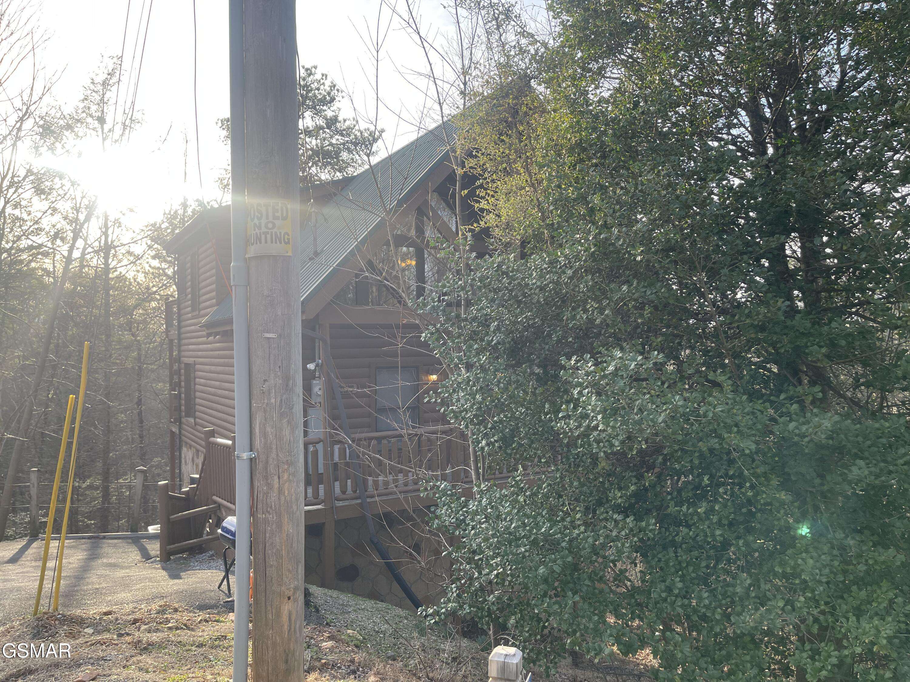 Sevierville, TN 37876,1724 Azalea CIR