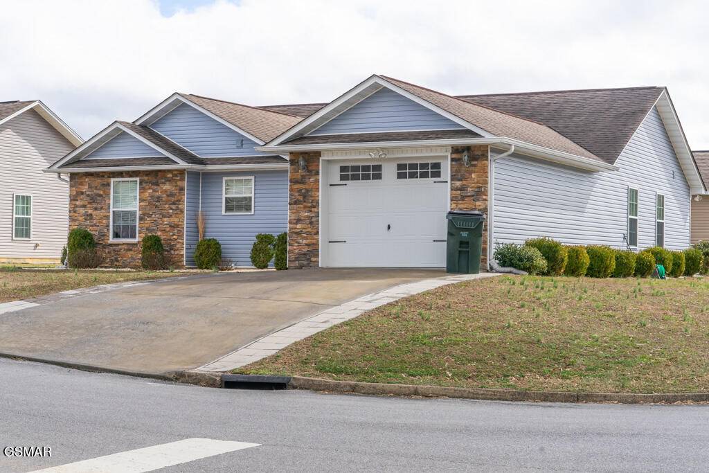 Sevierville, TN 37862,447 Cornus AVE