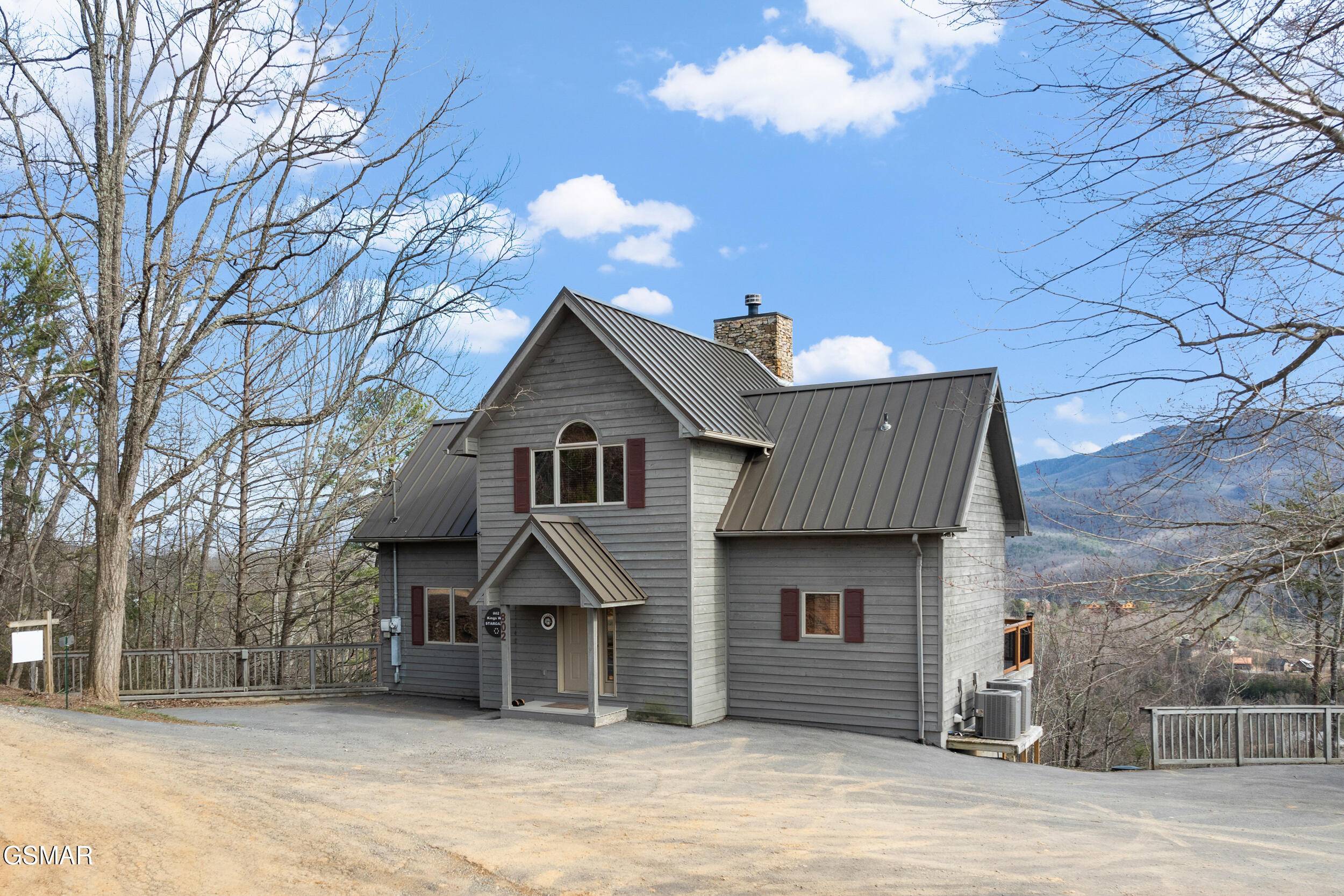 Gatlinburg, TN 37738,802 Kings WAY