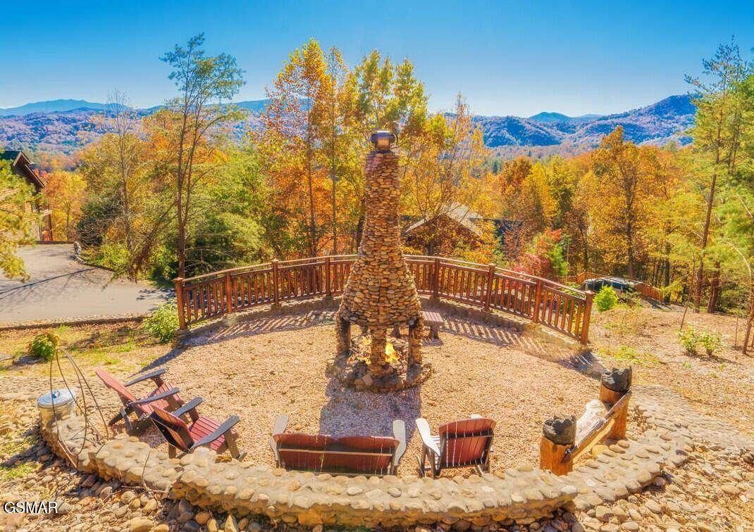 Sevierville, TN 37862,2748-2738 Cats Paw LN